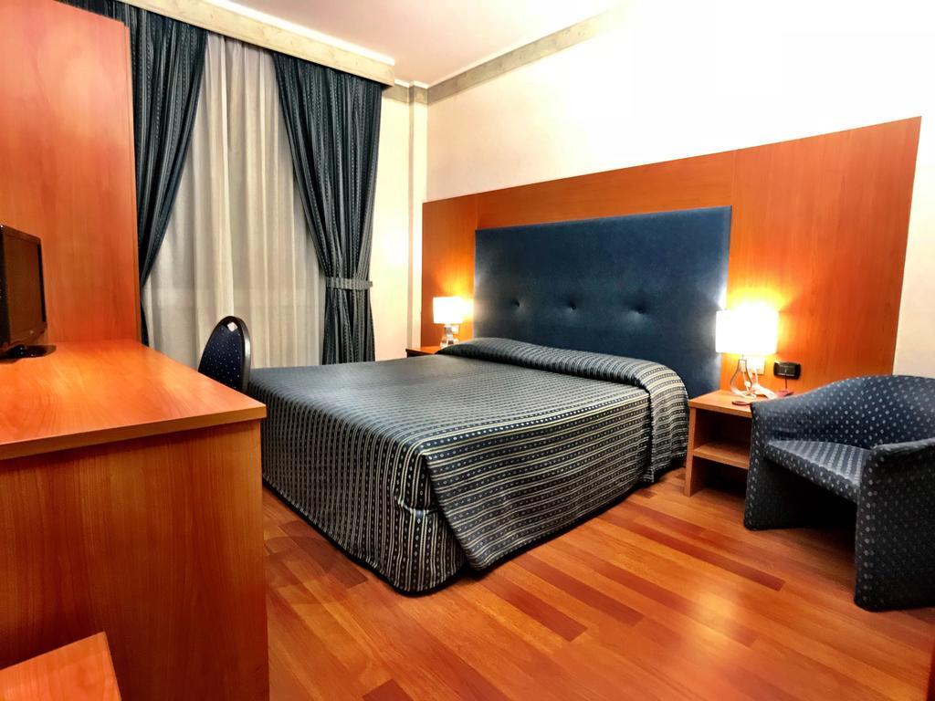 Hotel Mec Milano Eksteriør bilde
